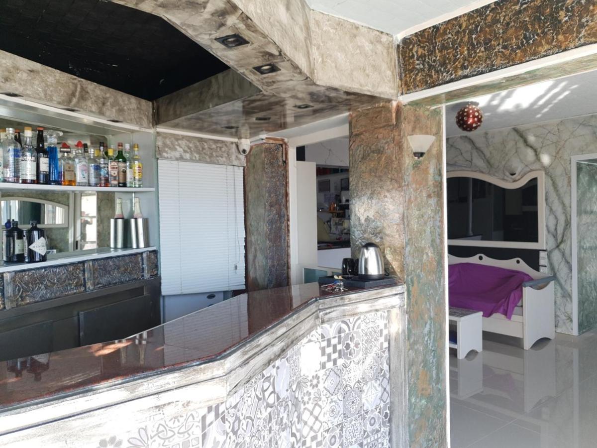 Korifi Suites Adults Only Limenas Chersonisou Exterior foto