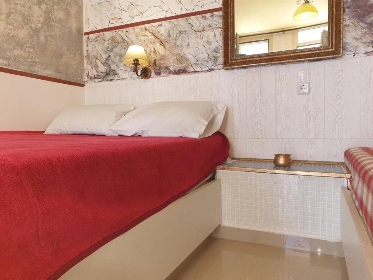 Korifi Suites Adults Only Limenas Chersonisou Exterior foto